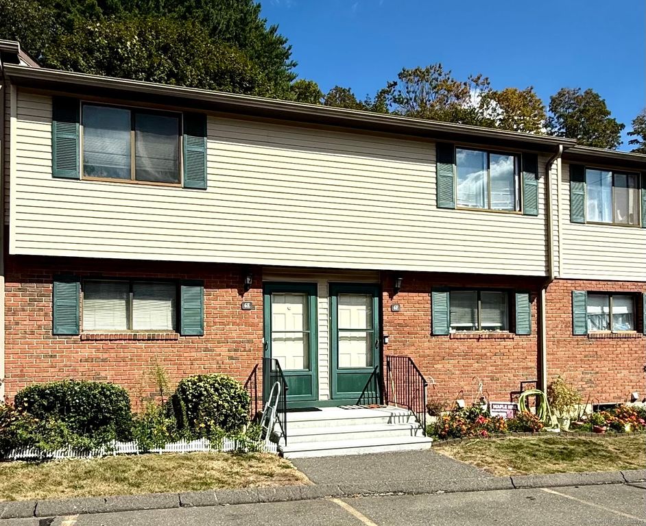 39 Horton Hill Road APT 6E, Naugatuck, CT 06770