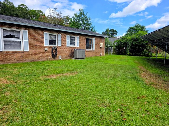 5 Westfield Avenue, Goose Creek, SC 29445
