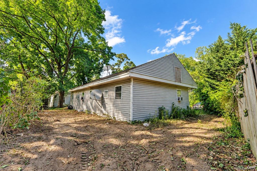 3 Lillian Drive, Lake Ronkonkoma, NY 11779 — photo 3