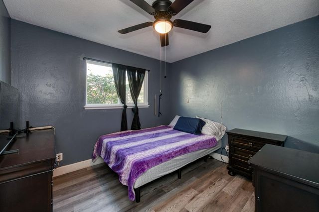 1732 S Whitney Avenue, Fresno, CA 93702