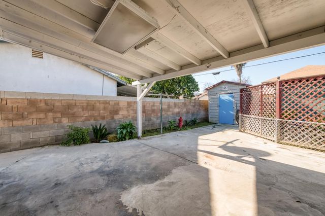 1732 S Whitney Avenue, Fresno, CA 93702