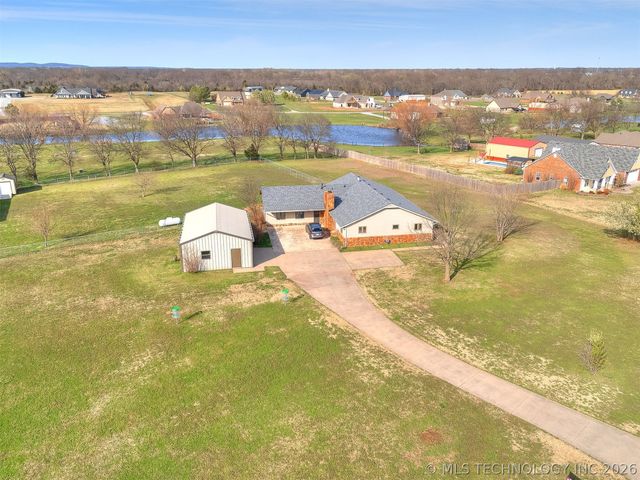 26 Sunshine Lane, Pryor, OK 74361