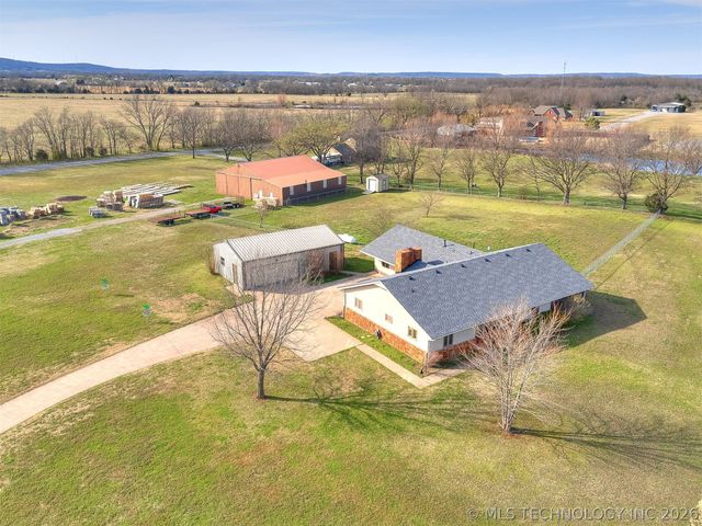26 Sunshine Lane, Pryor, OK 74361