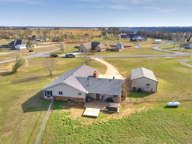 26 Sunshine Lane, Pryor, OK 74361