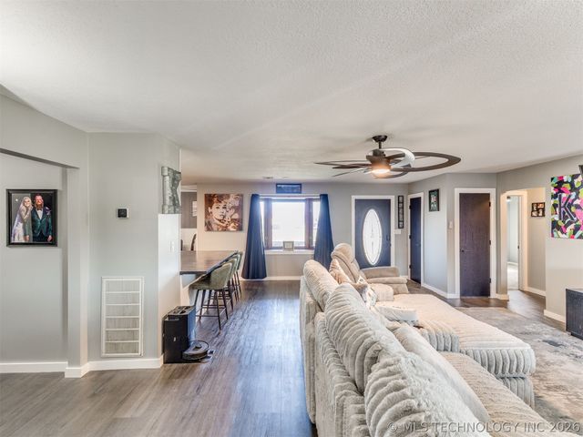 26 Sunshine Lane, Pryor, OK 74361