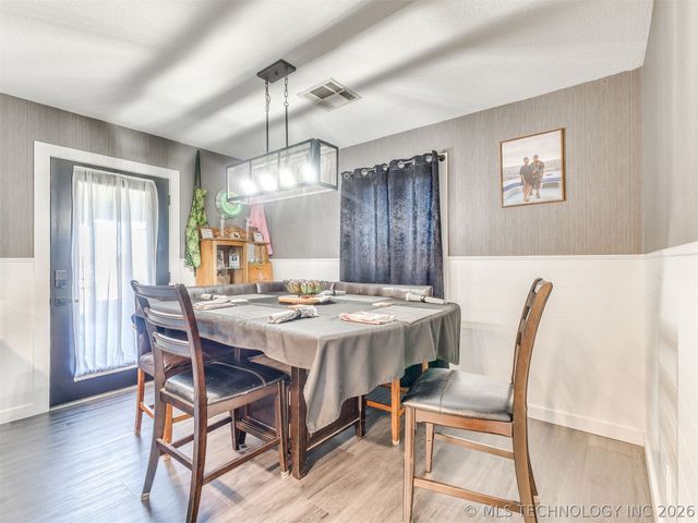 26 Sunshine Lane, Pryor, OK 74361