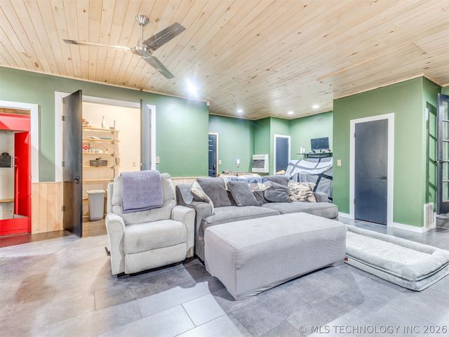 26 Sunshine Lane, Pryor, OK 74361