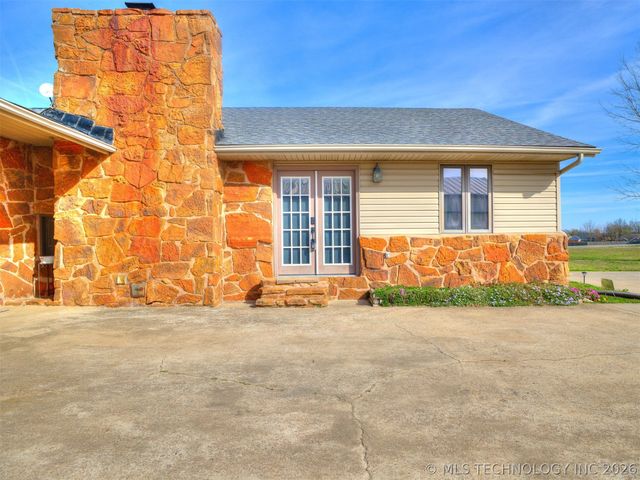 26 Sunshine Lane, Pryor, OK 74361