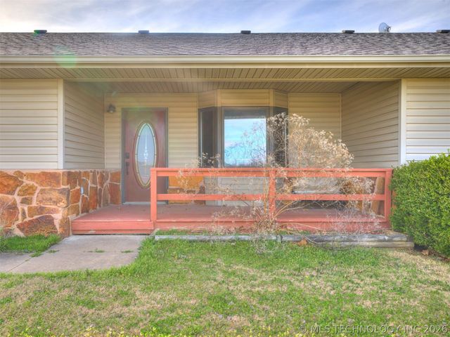 26 Sunshine Lane, Pryor, OK 74361