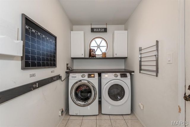 2536 Black Water Drive, St Louis, MO 63129