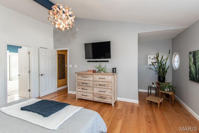 2536 Black Water Drive, St Louis, MO 63129