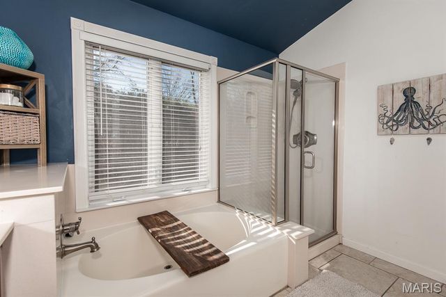 2536 Black Water Drive, St Louis, MO 63129