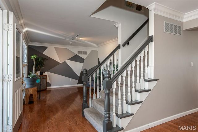 2536 Black Water Drive, St Louis, MO 63129