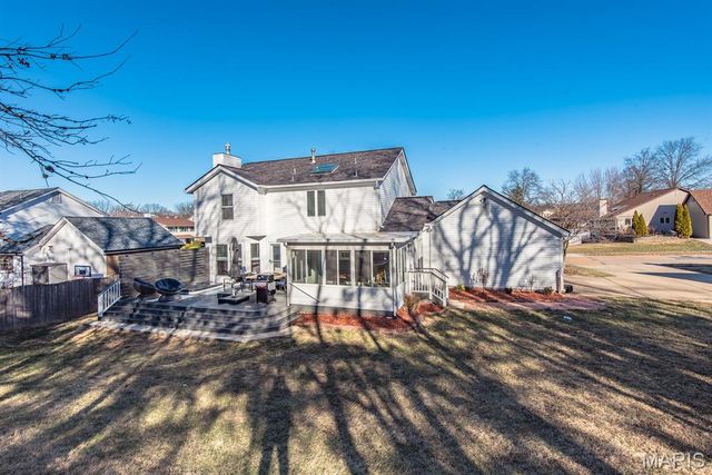 2536 Black Water Drive, St Louis, MO 63129