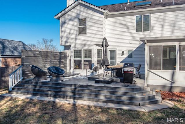 2536 Black Water Drive, St Louis, MO 63129