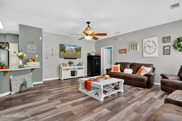 553408 US HIGHWAY 1, Hilliard, FL 32046