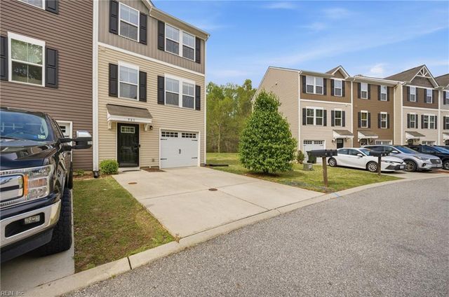 901 Lakeview CV, Smithfield, VA 23430