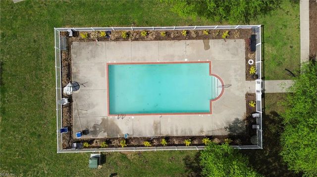 901 Lakeview CV, Smithfield, VA 23430