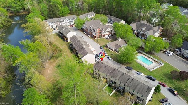 901 Lakeview CV, Smithfield, VA 23430