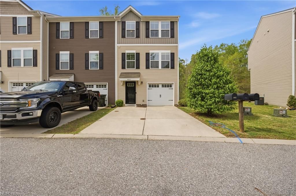 901 Lakeview CV, Smithfield, VA 23430