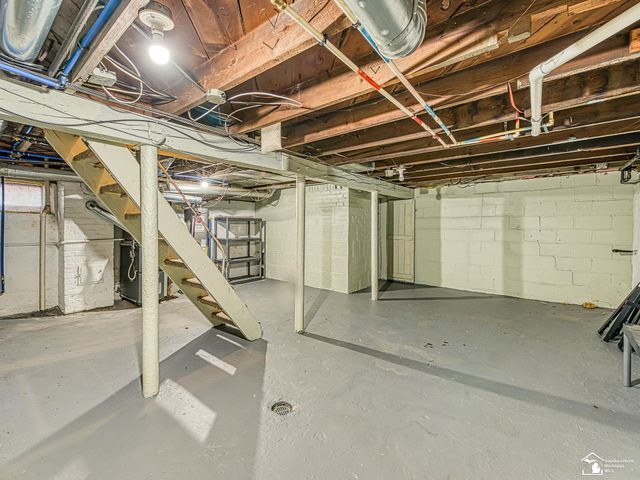 1288 Stewart Avenue, Lincoln Park, MI 48146