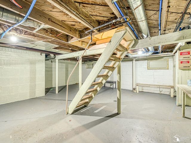 1288 Stewart Avenue, Lincoln Park, MI 48146