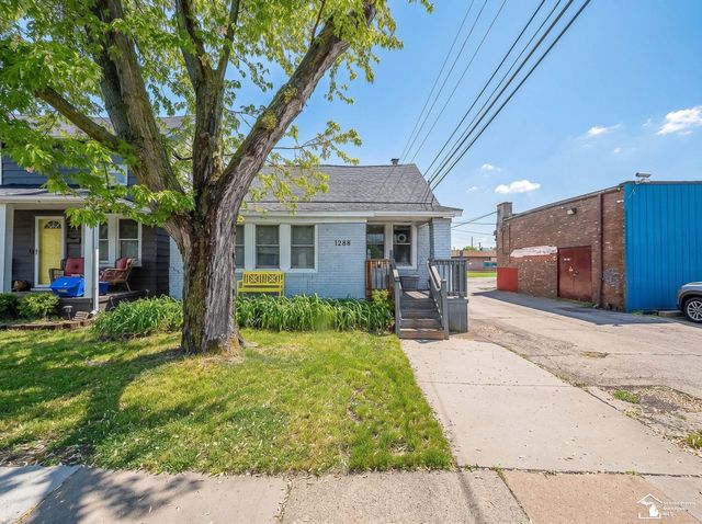 1288 Stewart Avenue, Lincoln Park, MI 48146