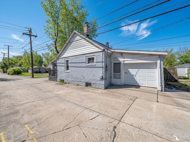 1288 Stewart Avenue, Lincoln Park, MI 48146