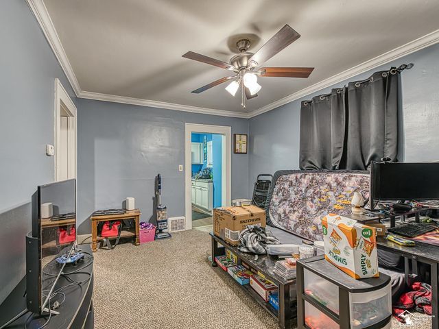1288 Stewart Avenue, Lincoln Park, MI 48146