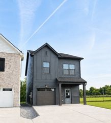 561 Twyla Dr, Lebanon, TN 37087