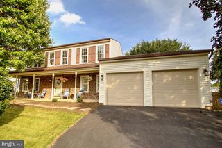 5221 BELLE PLAINS DR, Centreville, VA 20120