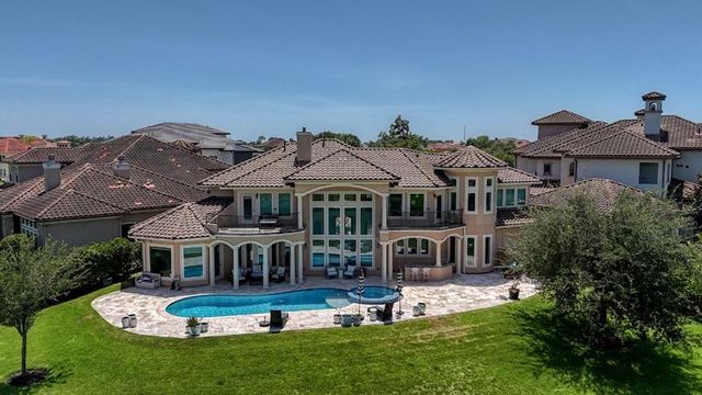 5623 Waters Landing Lane, Richmond, TX 77469