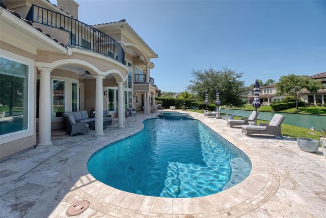 5623 Waters Landing Lane, Richmond, TX 77469