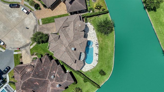 5623 Waters Landing Lane, Richmond, TX 77469