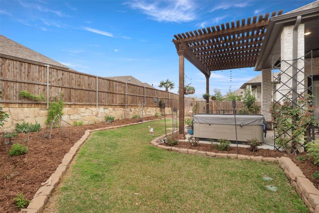 1201 Bluestem Drive, Aubrey, TX 76227