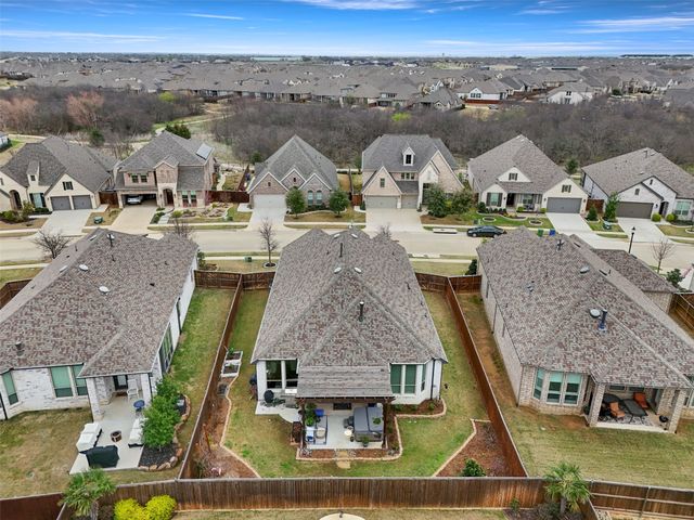 1201 Bluestem Drive, Aubrey, TX 76227