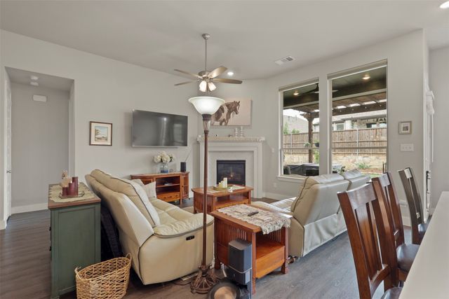 1201 Bluestem Drive, Aubrey, TX 76227