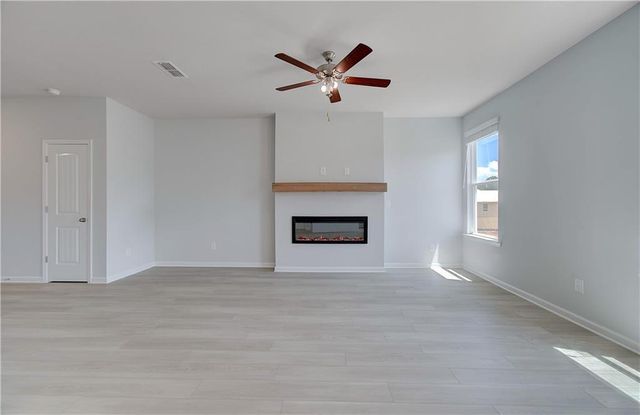 24 Camellia Drive, Fairburn, GA 30213
