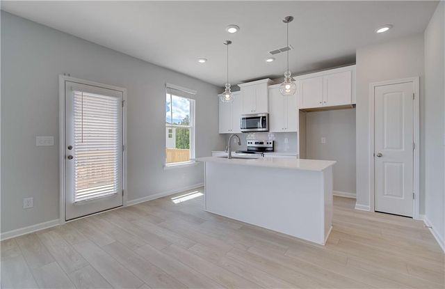 24 Camellia Drive, Fairburn, GA 30213