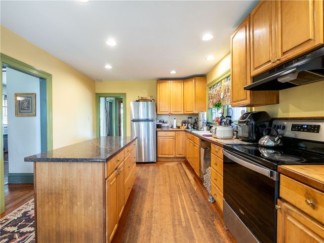 12 Manton Street, Warwick, RI 02818