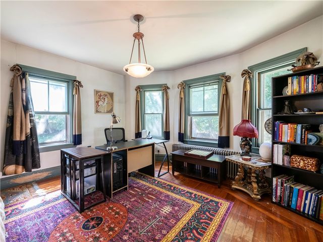 12 Manton Street, Warwick, RI 02818