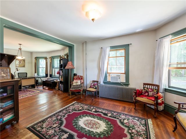 12 Manton Street, Warwick, RI 02818