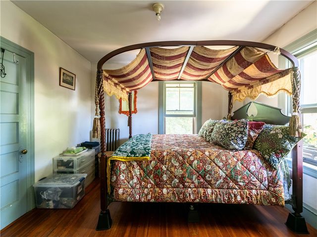 12 Manton Street, Warwick, RI 02818