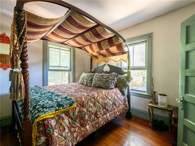12 Manton Street, Warwick, RI 02818