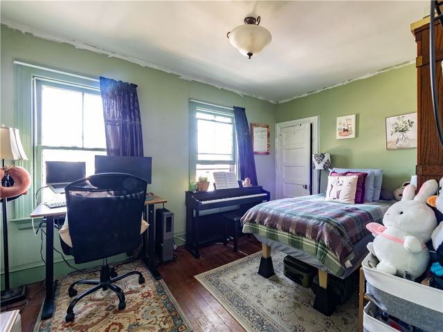 12 Manton Street, Warwick, RI 02818
