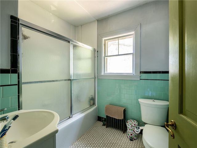 12 Manton Street, Warwick, RI 02818