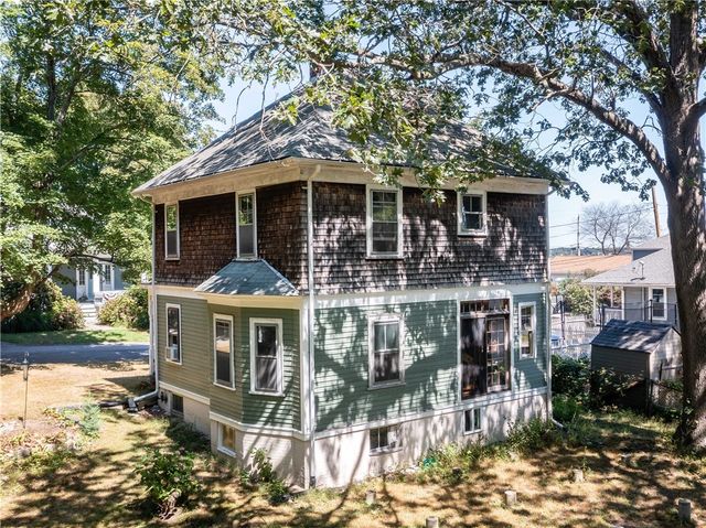 12 Manton Street, Warwick, RI 02818
