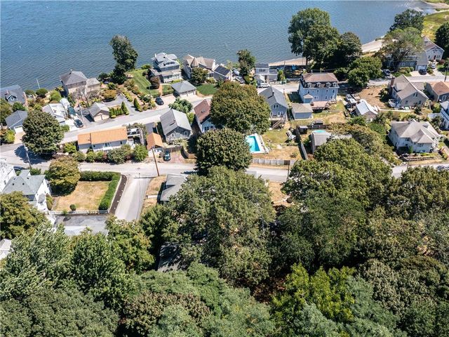 12 Manton Street, Warwick, RI 02818