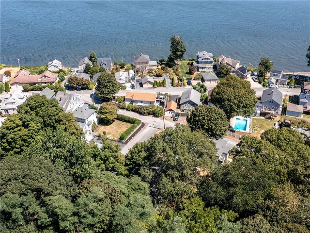 12 Manton Street, Warwick, RI 02818