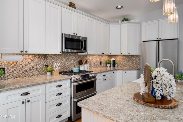 372 Parker Lane, Kingsport, TN 37660